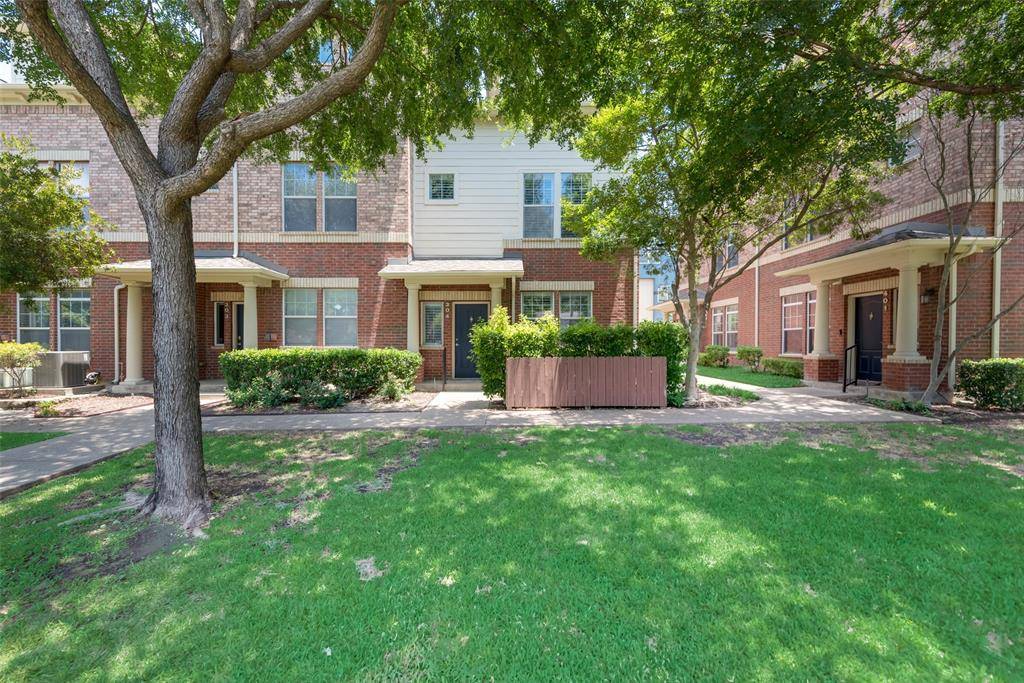 Dallas, TX 75206,4904 Live Oak Street #304