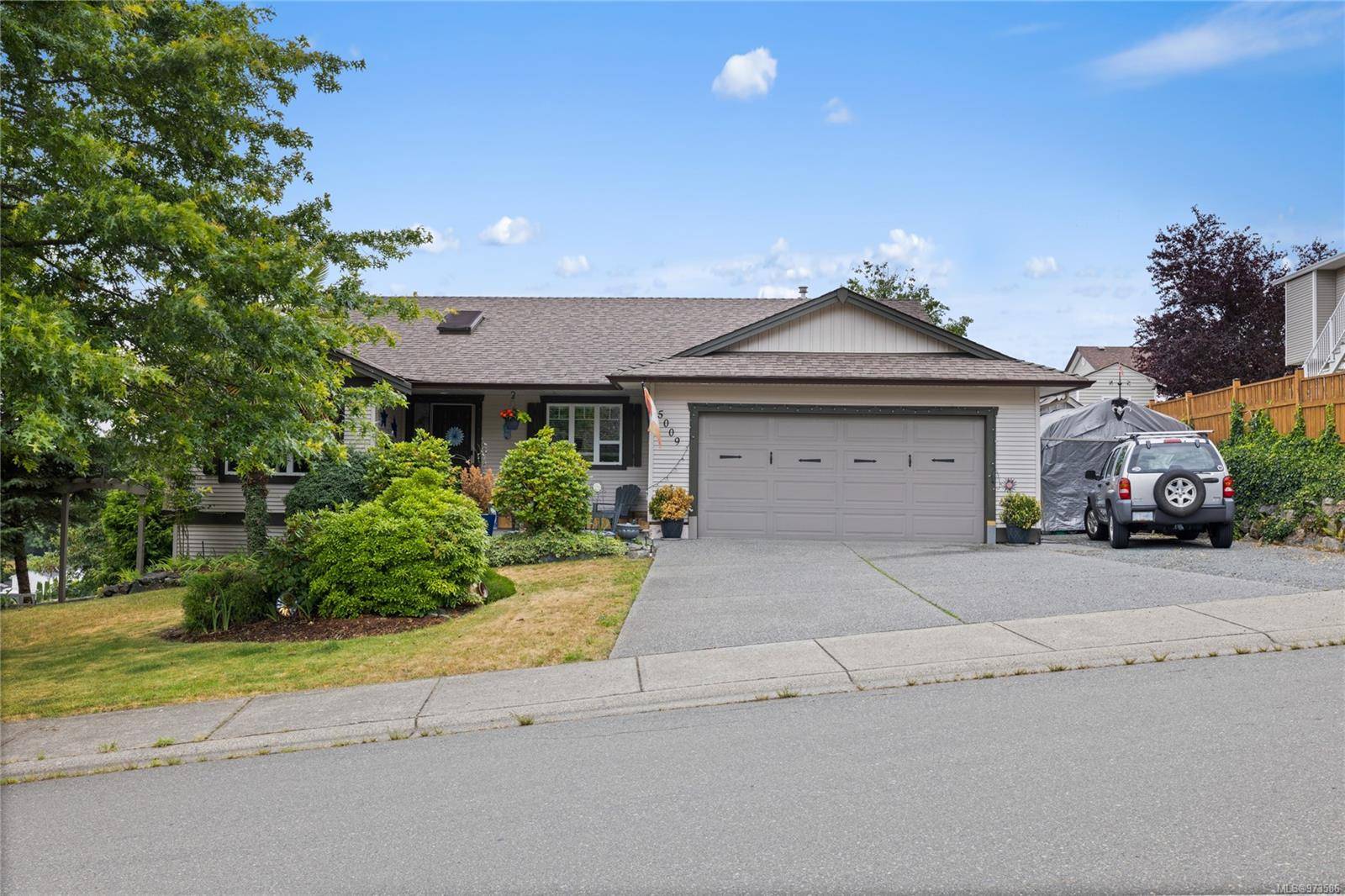 Nanaimo, BC V9T 6N6,5009 Tiffany Pl