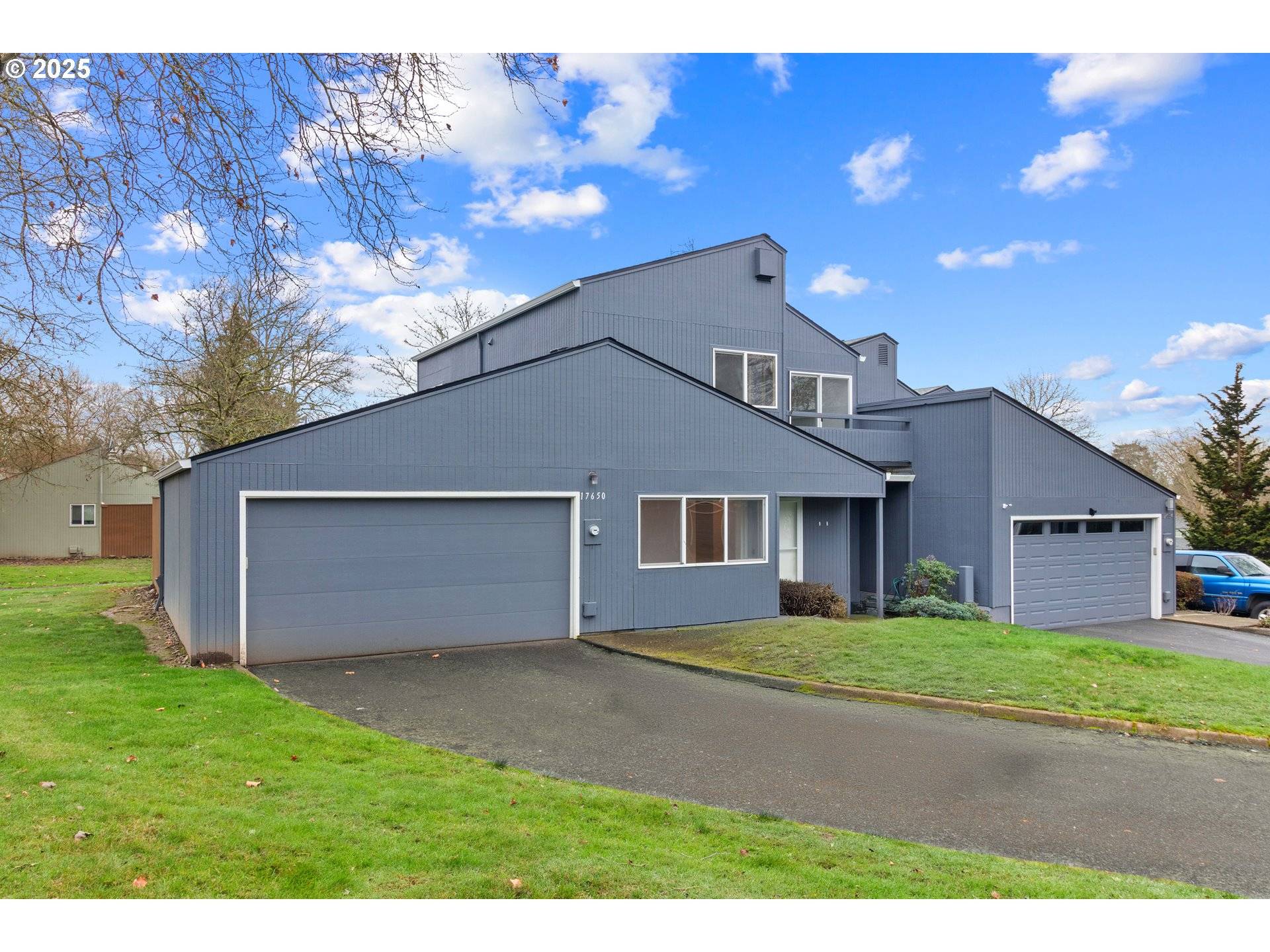 Beaverton, OR 97006,17650 NW ROLLING HILL LN