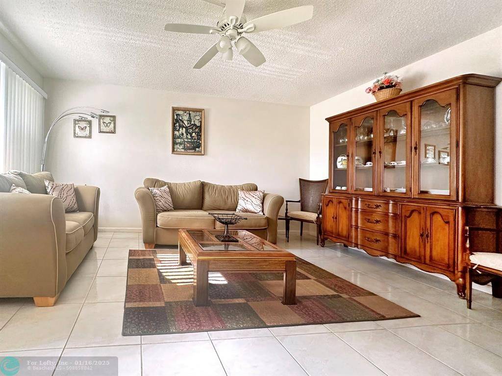 Deerfield Beach, FL 33442,3001 Cambridge A  #3001