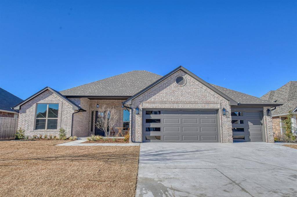 Norman, OK 73069,2808 Village Lake Drive