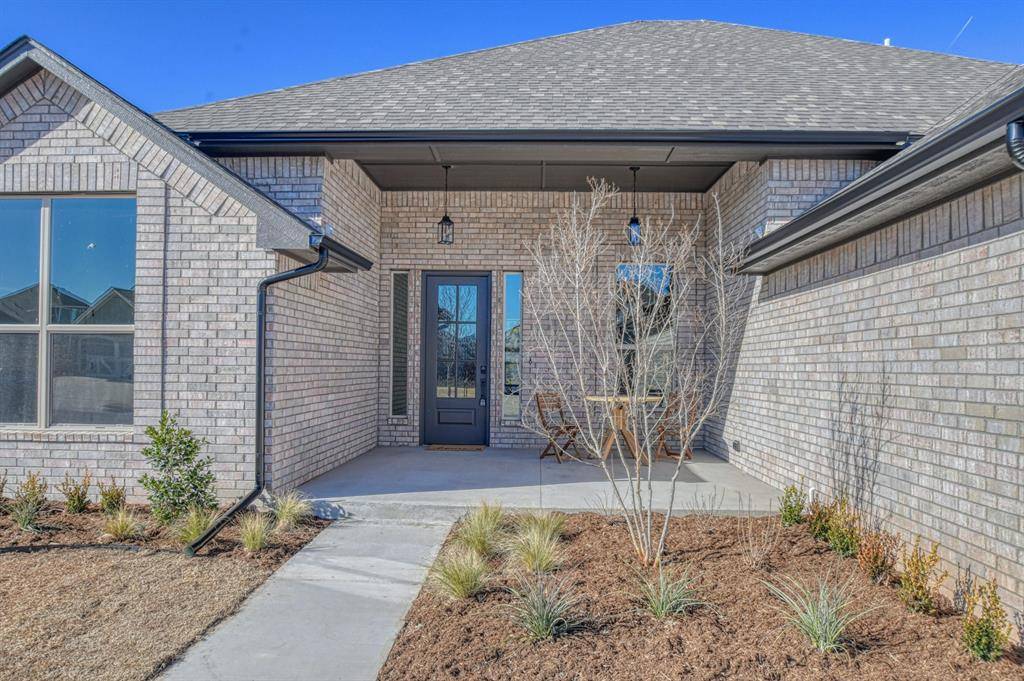 Norman, OK 73069,2808 Village Lake Drive