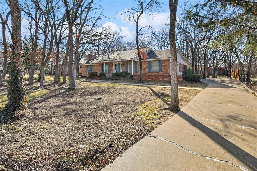 Arlington, TX 76016,6104 Saddle Ridge Court