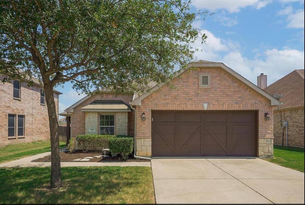 Euless, TX 76039,206 Serenade Lane