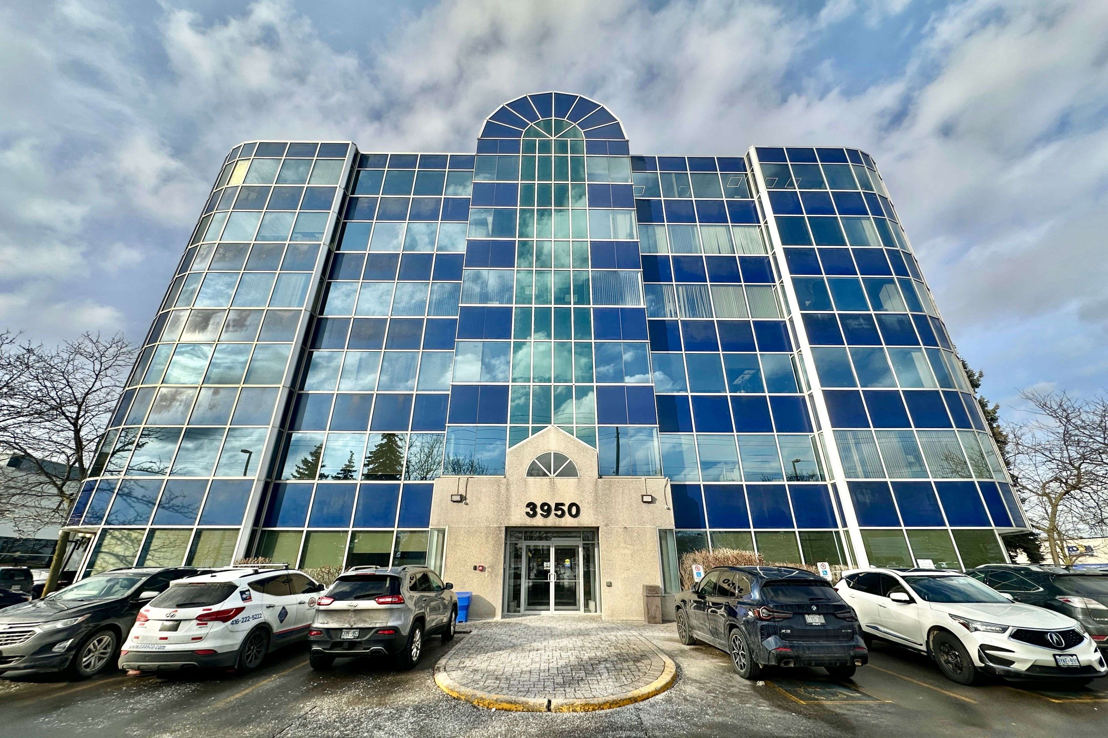 Markham, ON L3R 0A9,3950 14th AVE #406&407