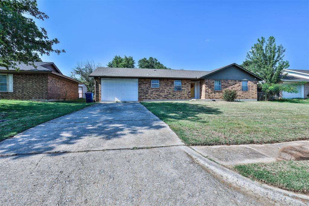 Harrah, OK 73045,20365 Rockhollow Drive