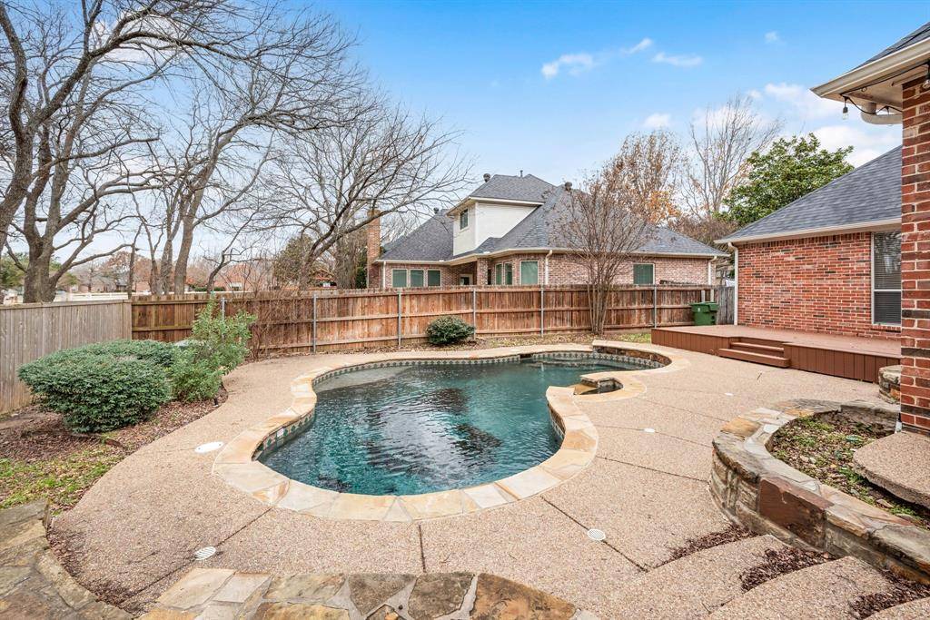 Hurst, TX 76054,812 Vendome Court