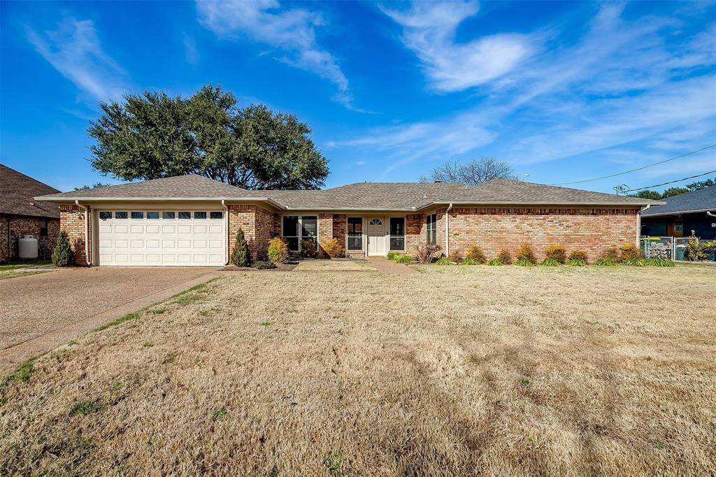 Granbury, TX 76048,500 Tahiti Drive