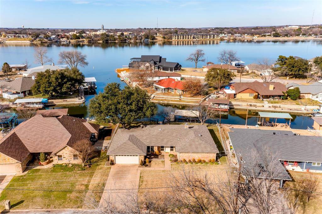 Granbury, TX 76048,500 Tahiti Drive