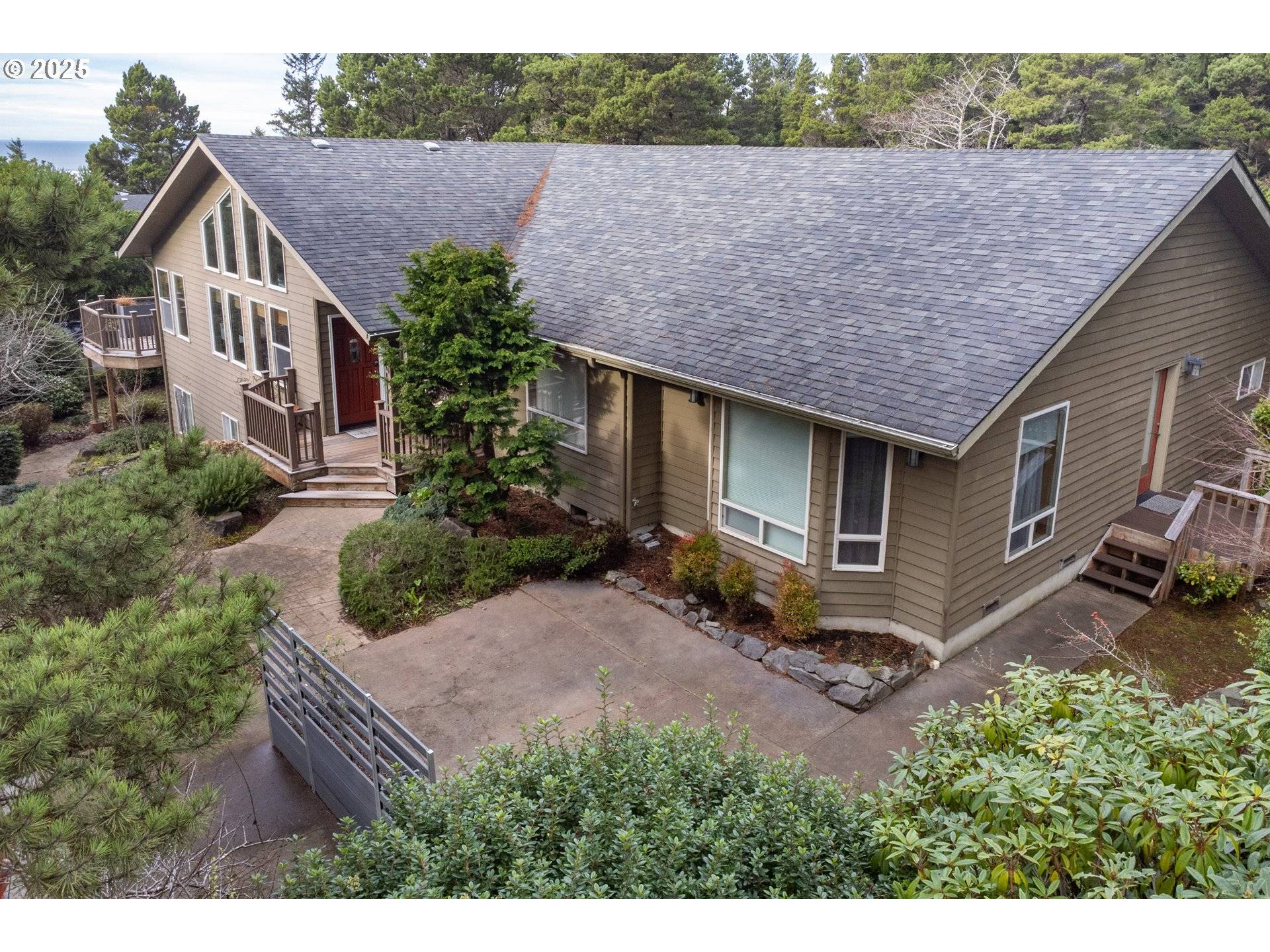 Waldport, OR 97394,760 SW Range DR SW