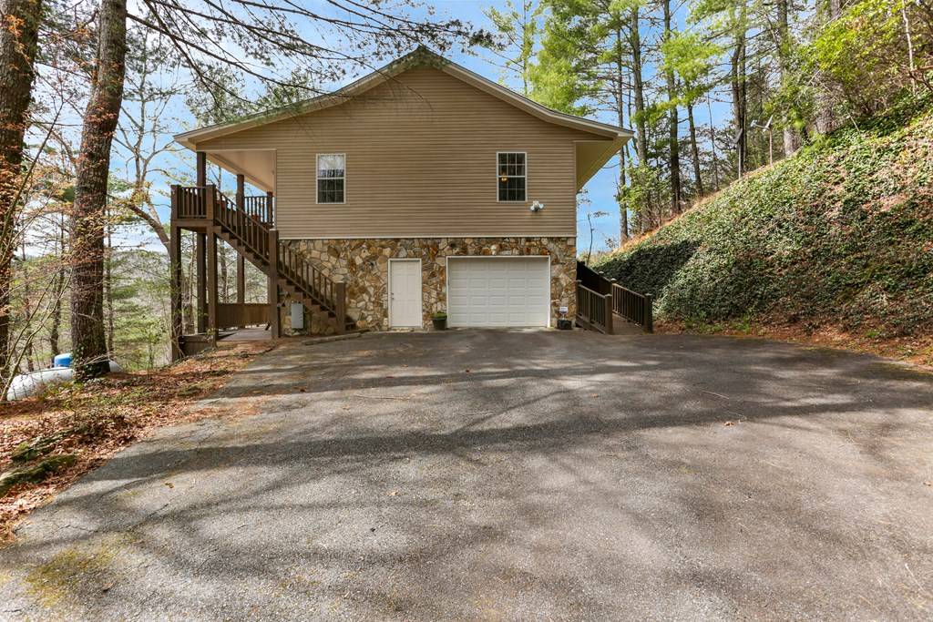 Hiawassee, GA 30546,4115 Twiggs Drive