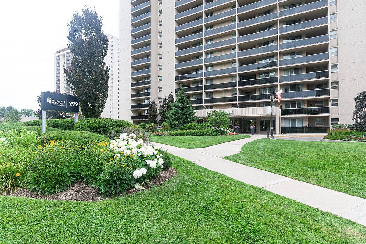 Toronto W08, ON M9C 4V9,299 Mill RD #2210