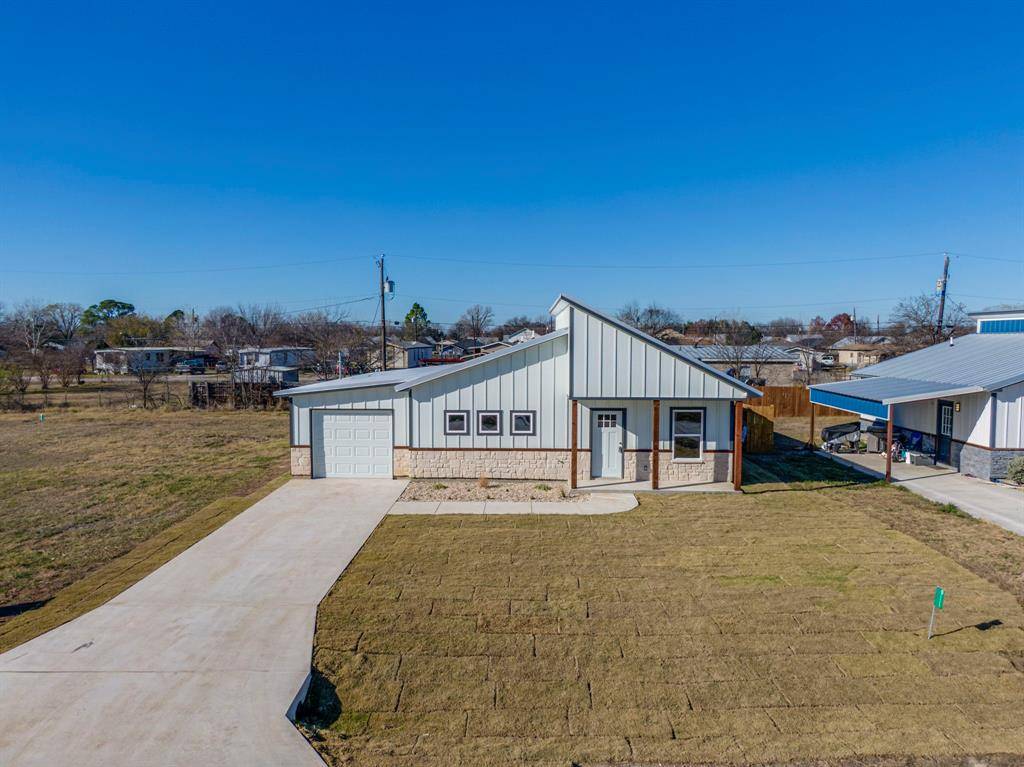 Whitney, TX 76692,911 E Chad Street