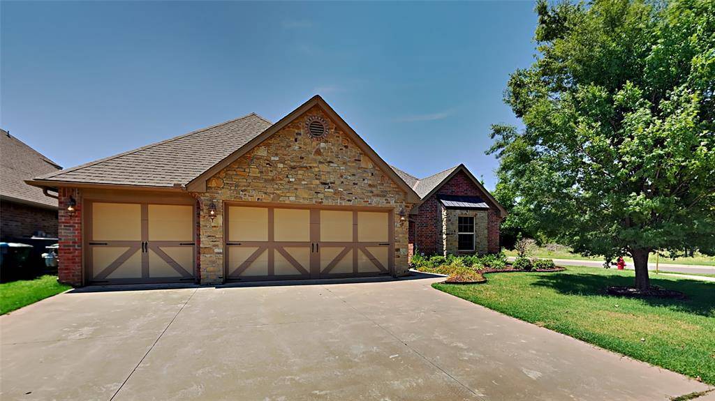 Edmond, OK 73034,3341 Lakeshire Ridge Way