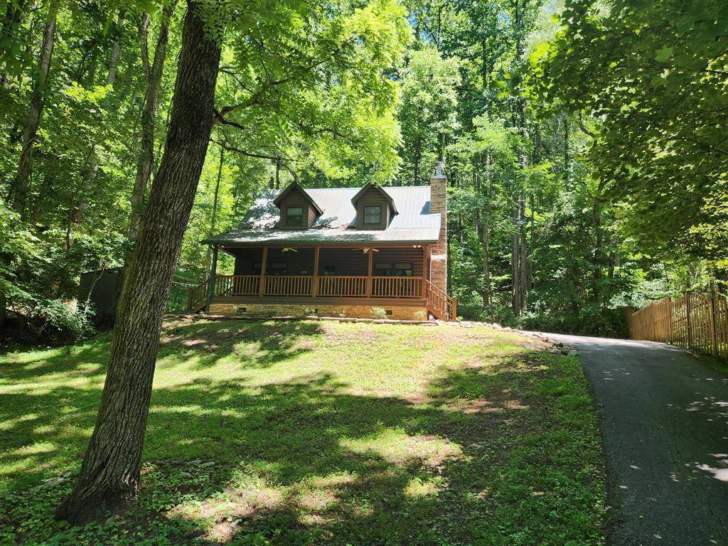 Hiawassee, GA 30546,355 Country Lane