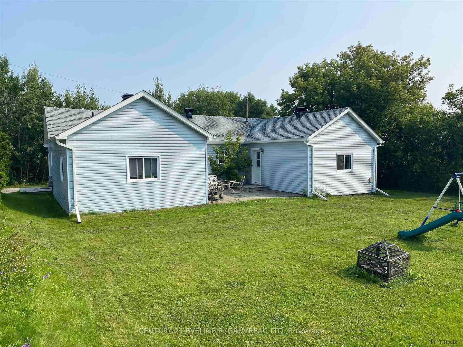 Timiskaming, ON P0J 1K0,283 MERIDIAN AVE #2