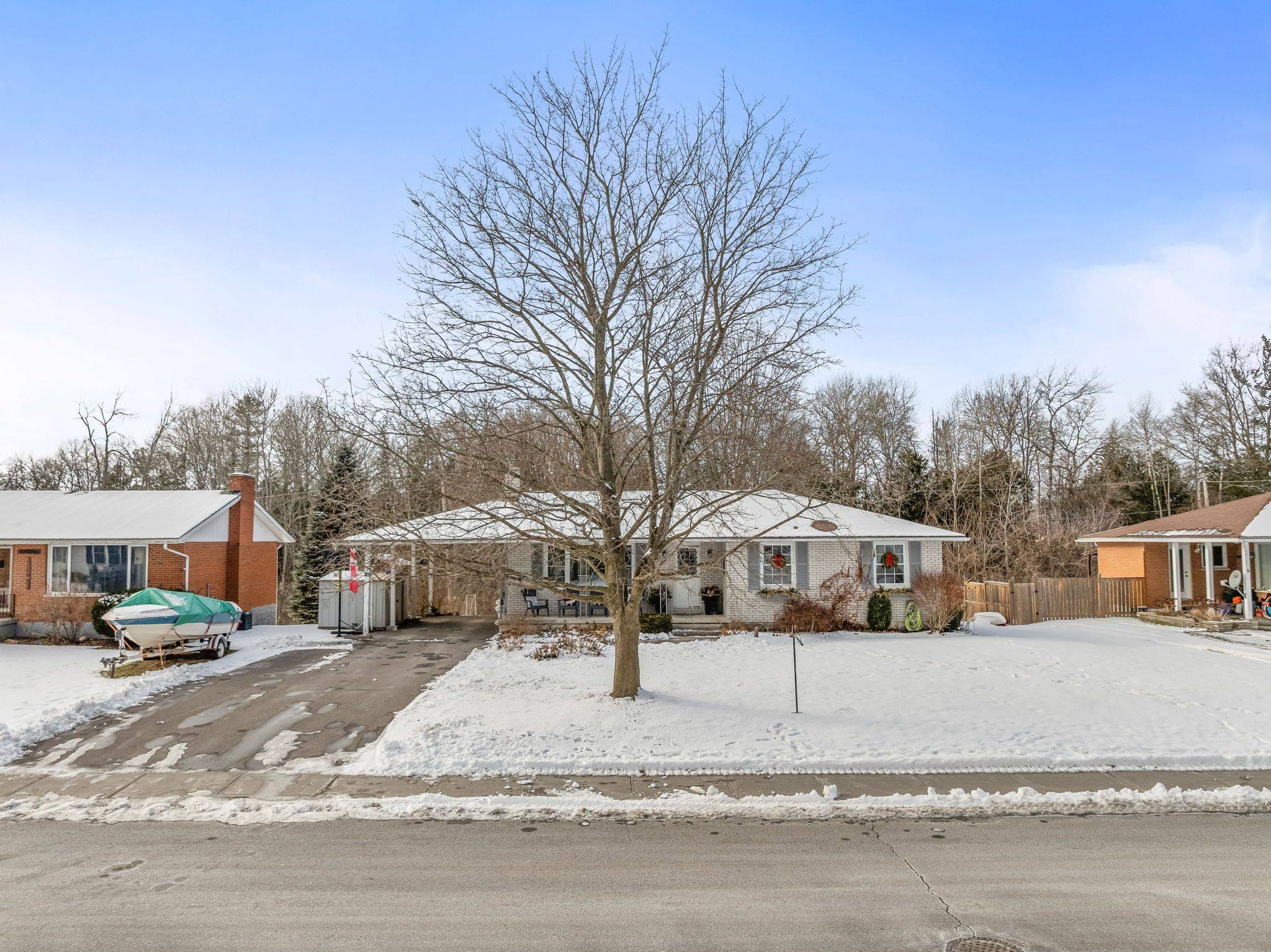 Quinte West, ON K0K 1E0,20 Haig ST