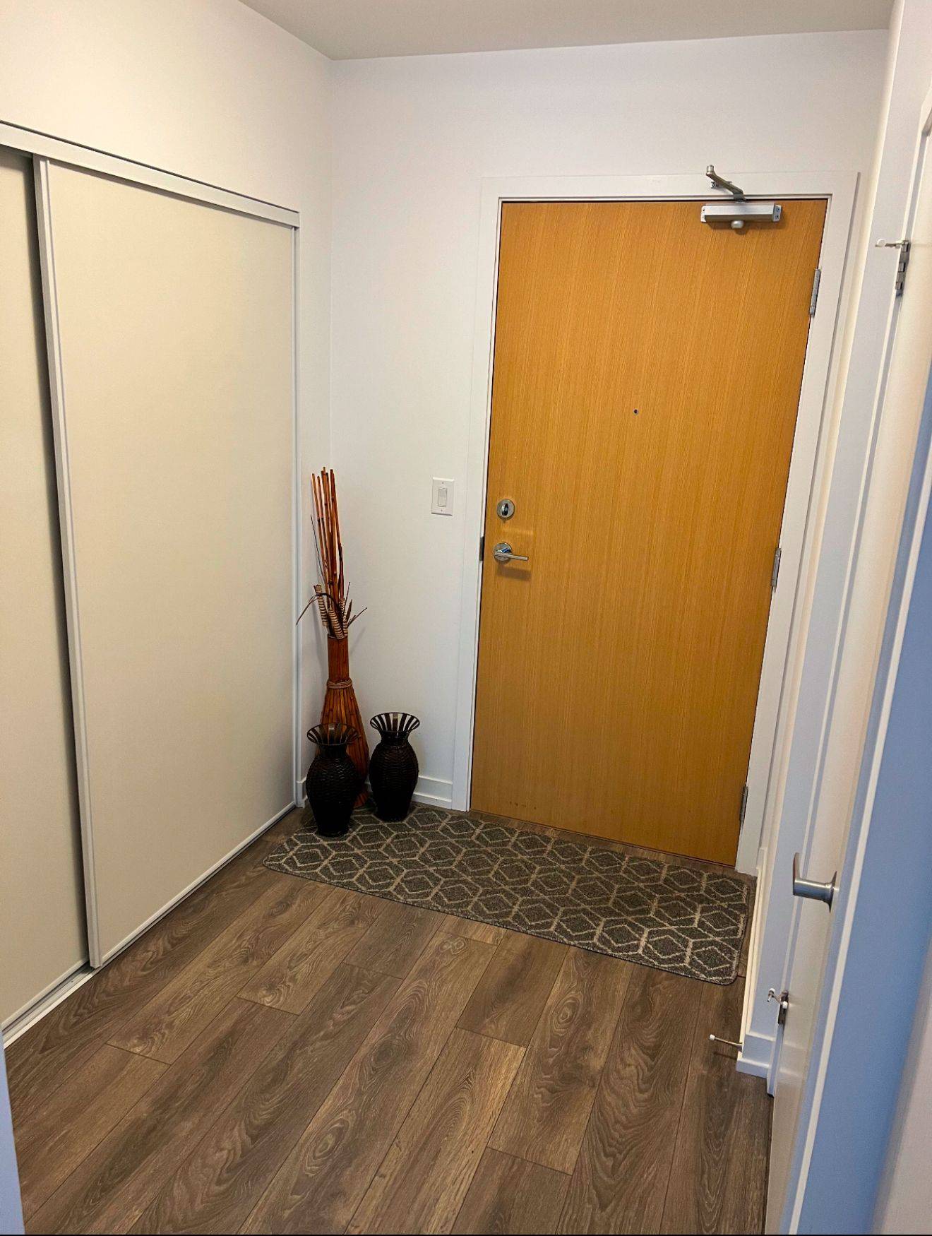 Mississauga, ON L5M 0Y4,2520 Eglinton AVE W #1401