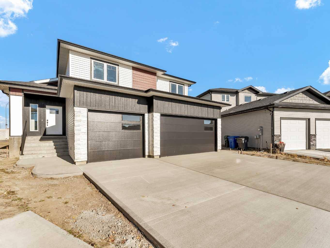 Medicine Hat, AB T1B 0M1,32 Somerside WAY SE