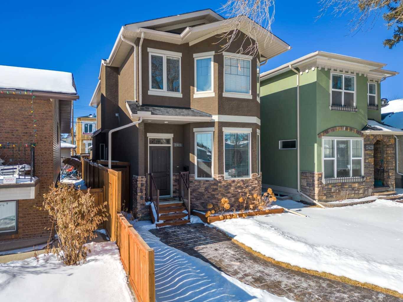 Calgary, AB T3E 2T3,2423 33 ST SW