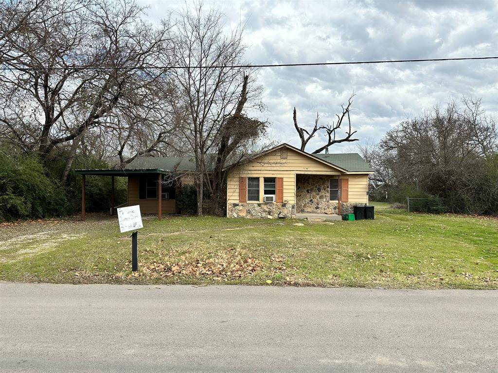 Azle, TX 76020,220 Locust Street