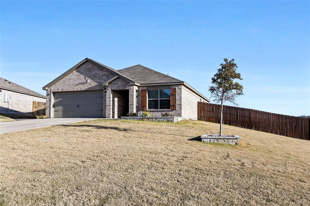 Newark, TX 76071,104 Yearling Court