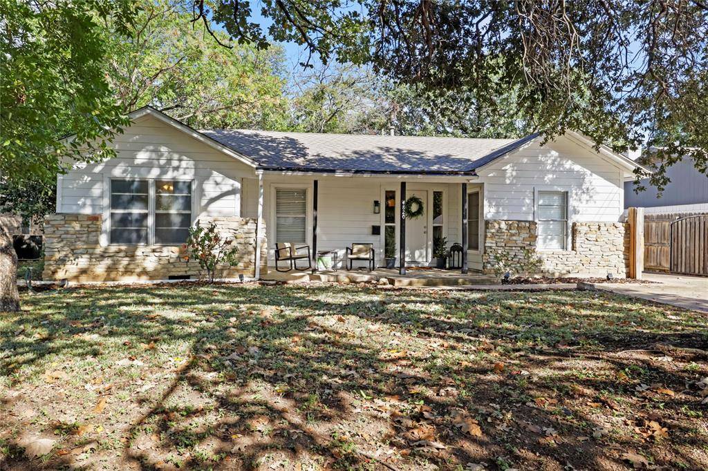 River Oaks, TX 76114,4820 White Oak Lane