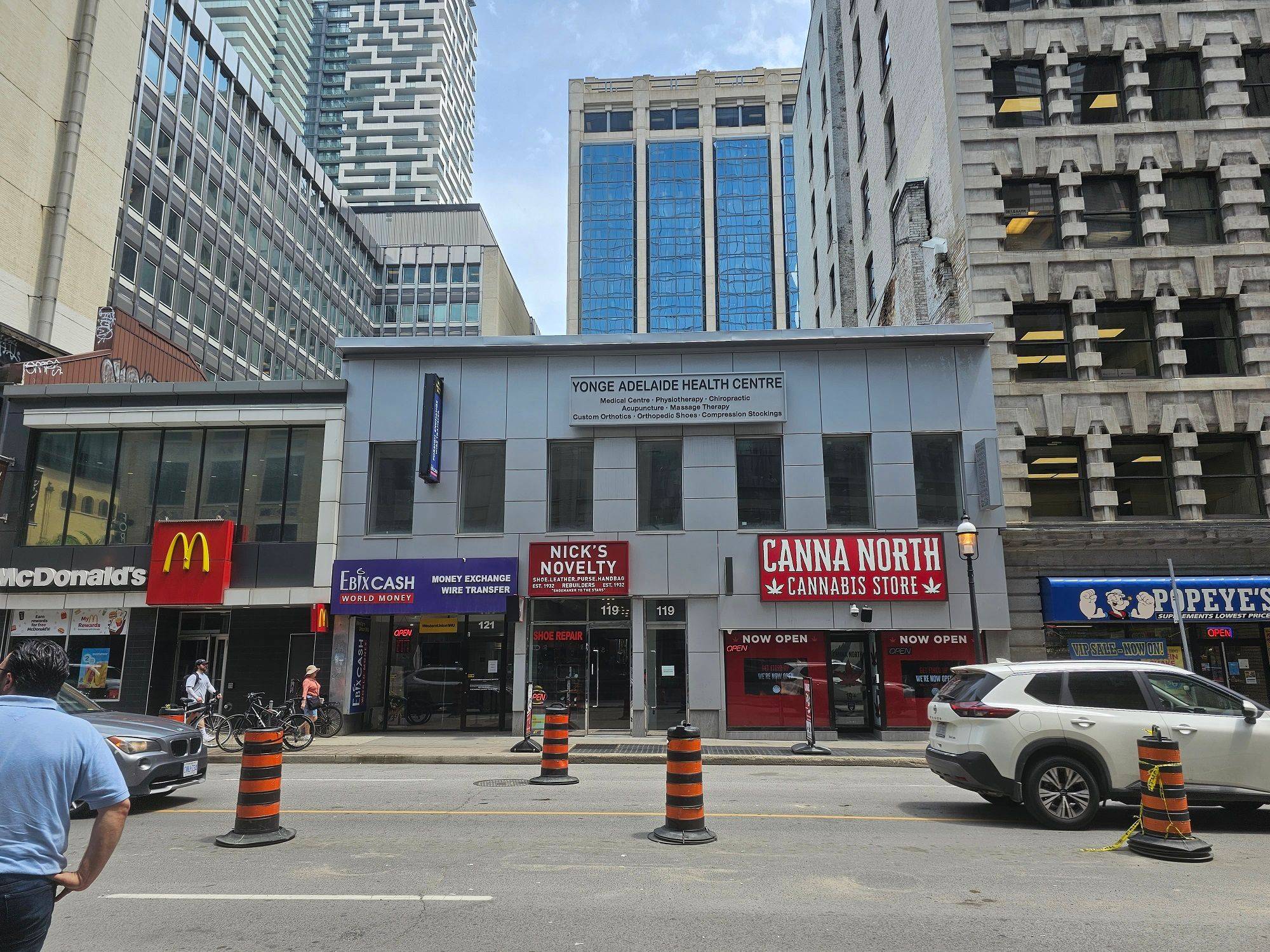 Toronto C01, ON M5C 1W4,119 Yonge ST #200