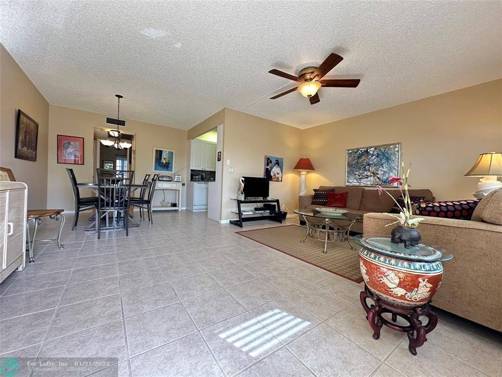 Deerfield Beach, FL 33442,3033 Cambridge B  #3033