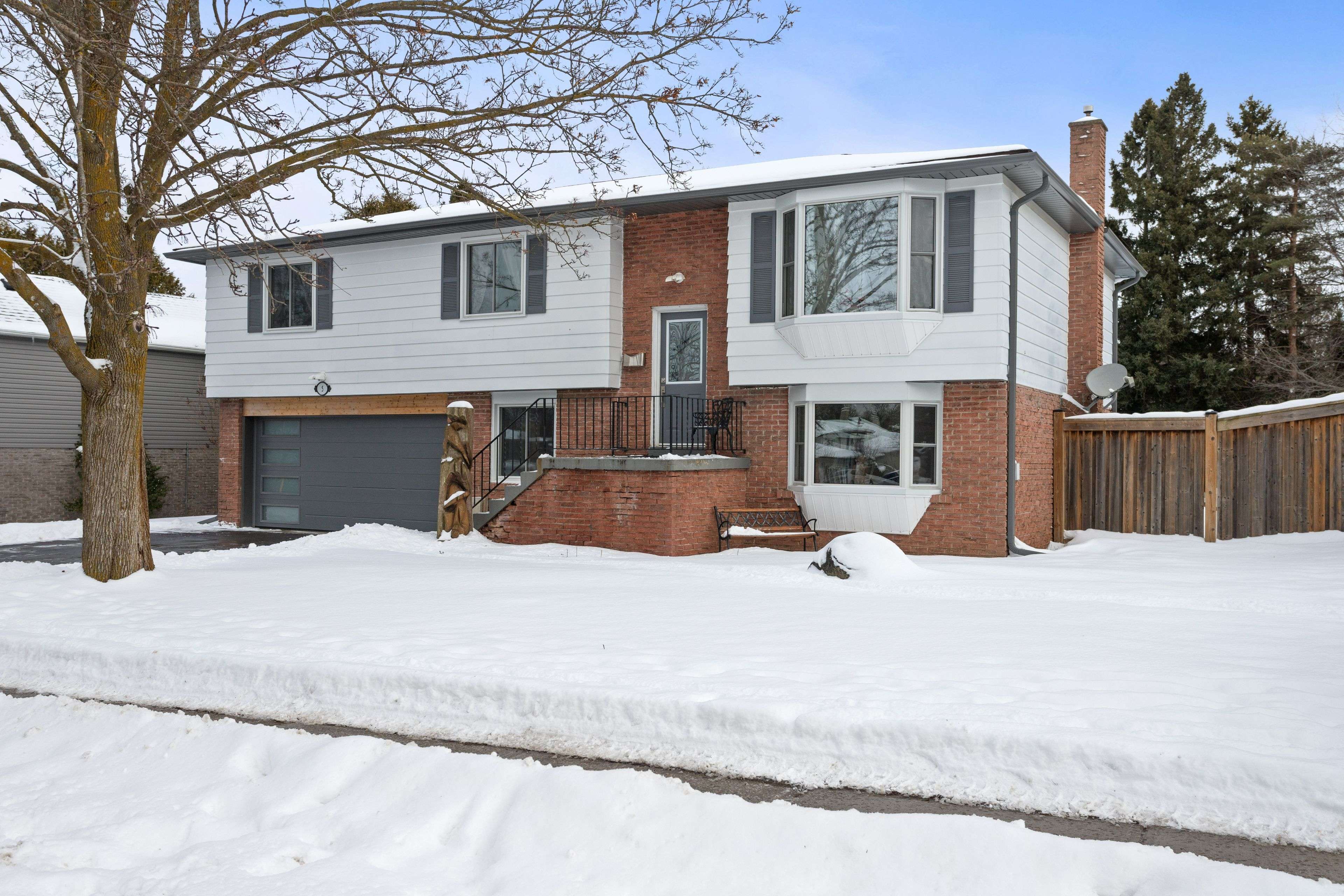 Dufferin, ON L9W 3E8,5 Birch ST