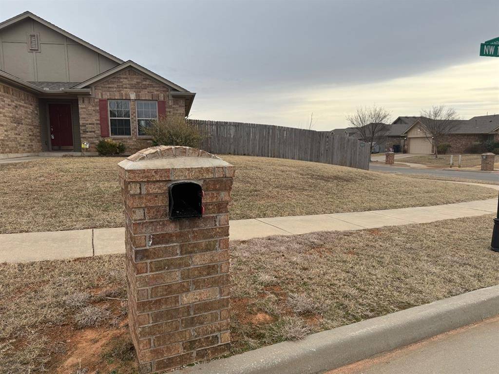 Edmond, OK 73012,2824 NW 189th Street