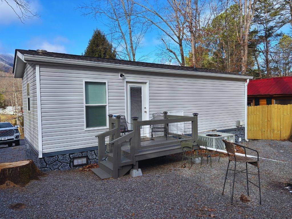 Hiawassee, GA 30546,638 Ruby Lake Drive