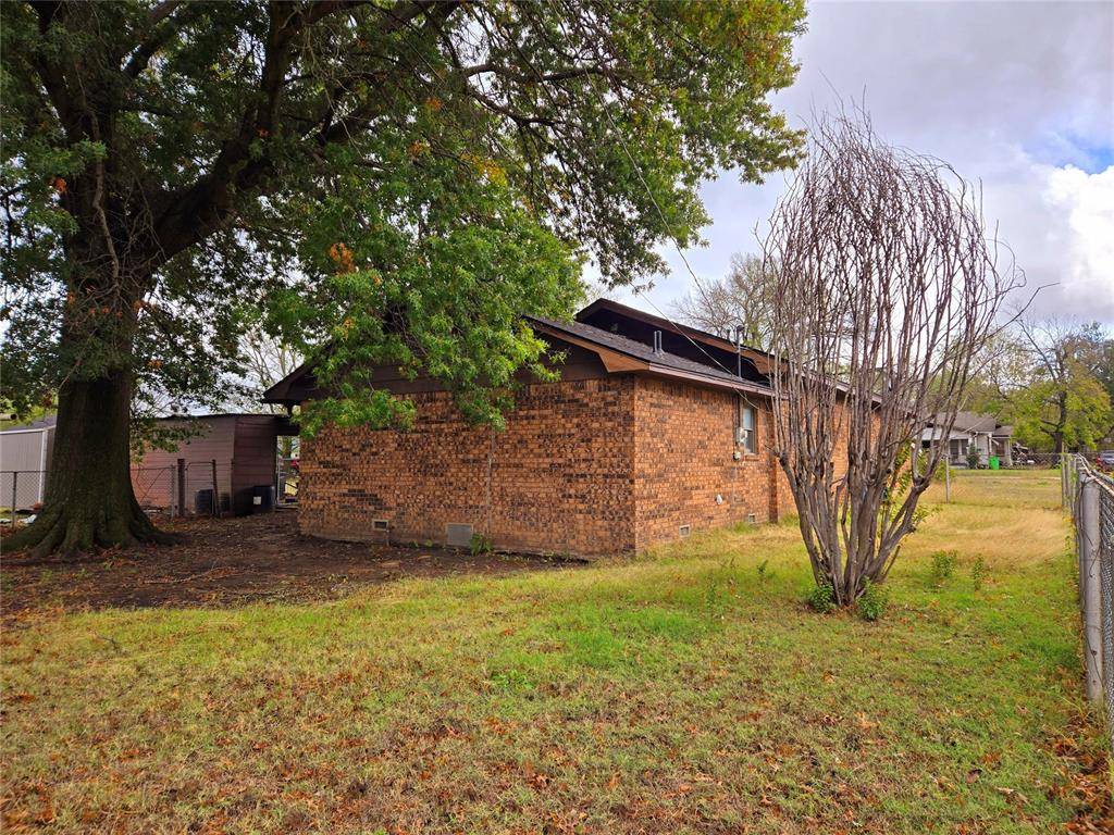 Okemah, OK 74859,801 N 4th Street