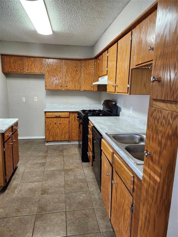 Moore, OK 73160,837 NW 19th Street