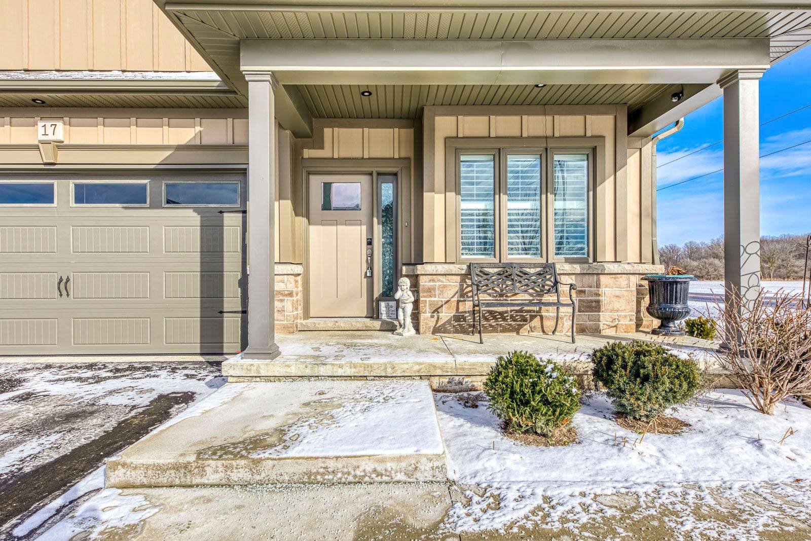 West Lincoln, ON L0R 2A0,6-17 CHRISTINA LN