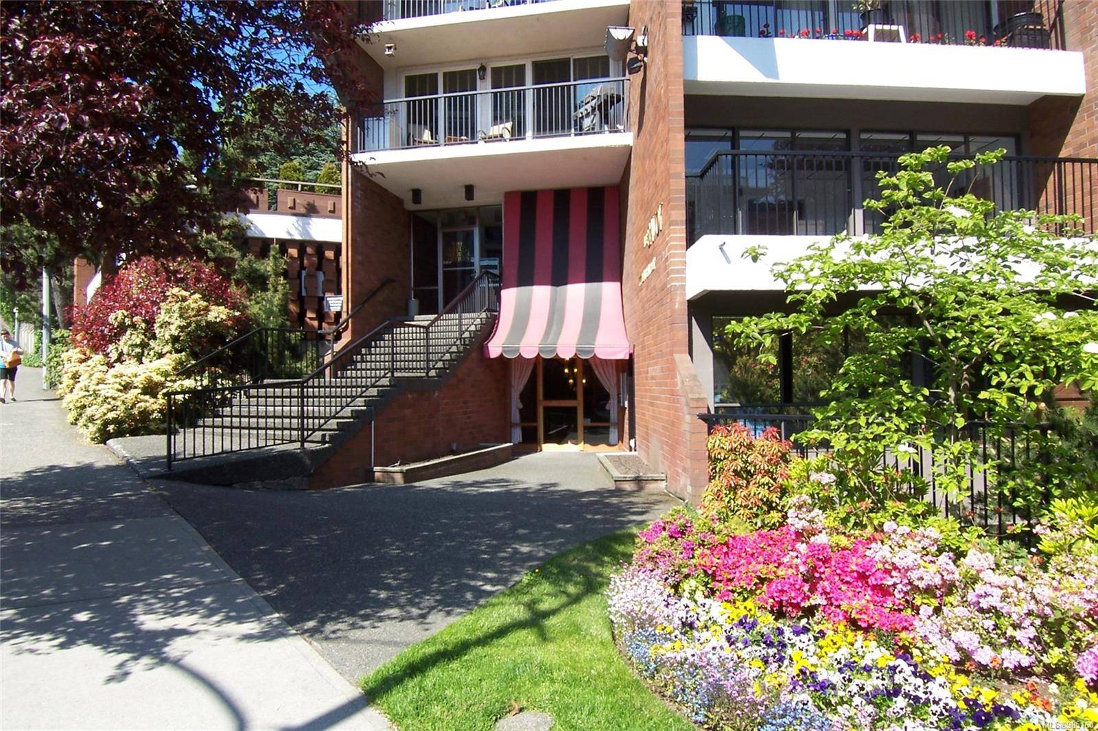 Victoria, BC V8W 2G9,777 Blanshard St #104