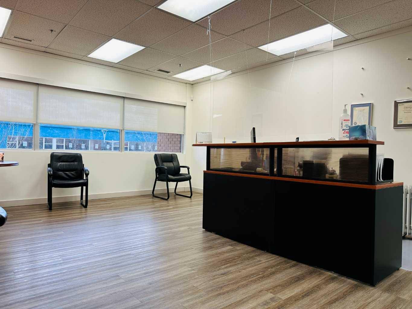 Grande Prairie, AB T8V0Y1,10006 101 AVE #208