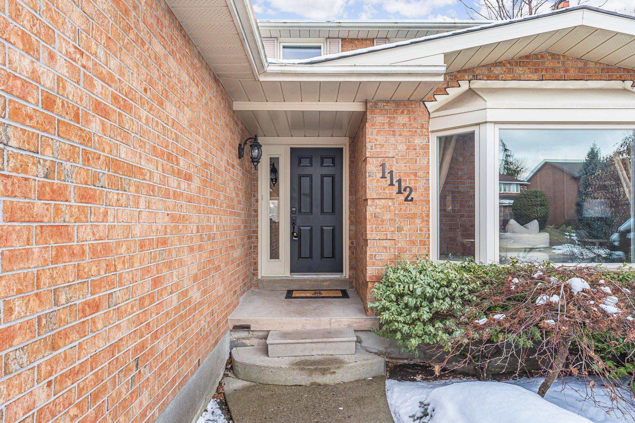 Oakville, ON L6M 1H4,1112 NOTLEY CRES