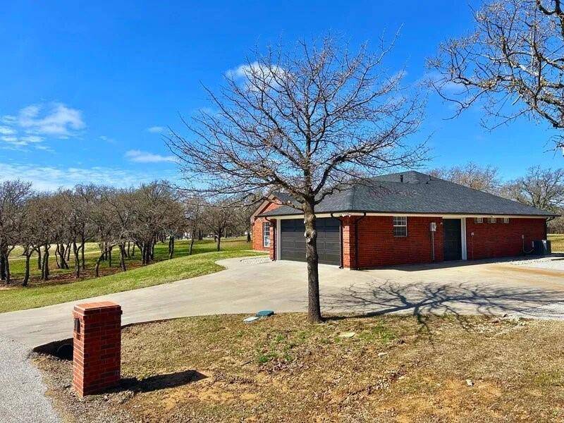 Nocona, TX 76255,107 Country Club Drive Drive