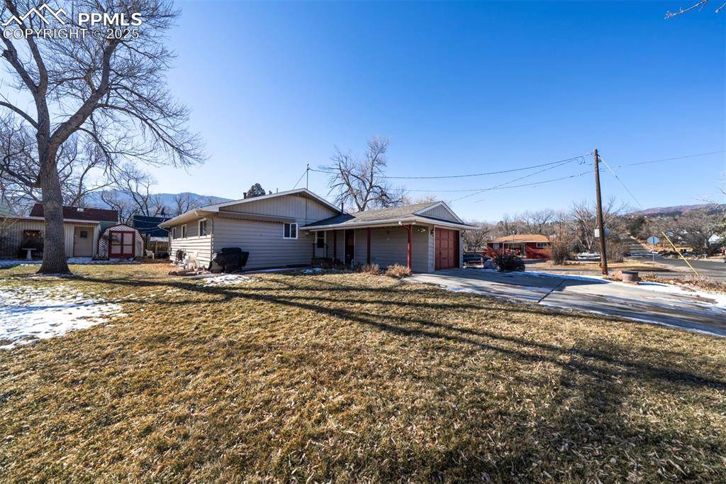 Colorado Springs, CO 80904,109 N 33rd ST