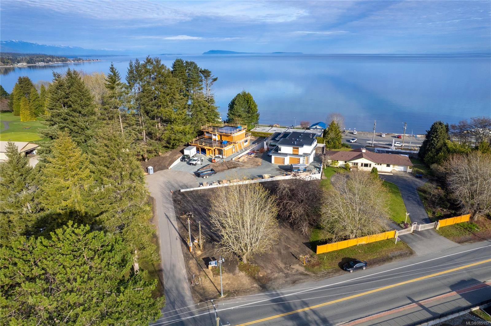 Qualicum Beach, BC V9K 1G8,Lot 2 Memorial Ave