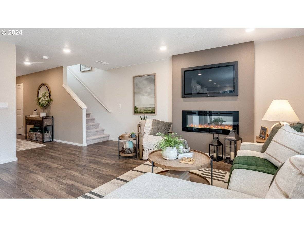 Woodburn, OR 97071,2771 Chickadee LN