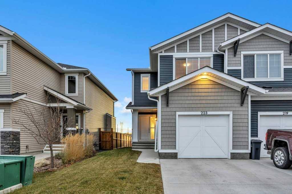 Cochrane, AB T4C 2S6,223 Willow PL