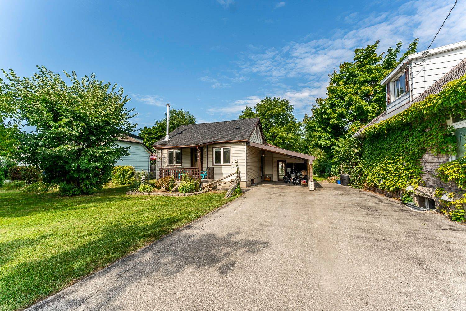 Grey County, ON N4K 3G3,1570 9th AVE E