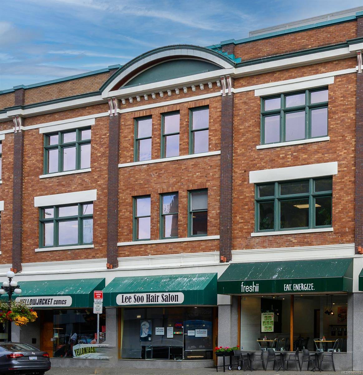 Victoria, BC V8W 2C3,690 Broughton St