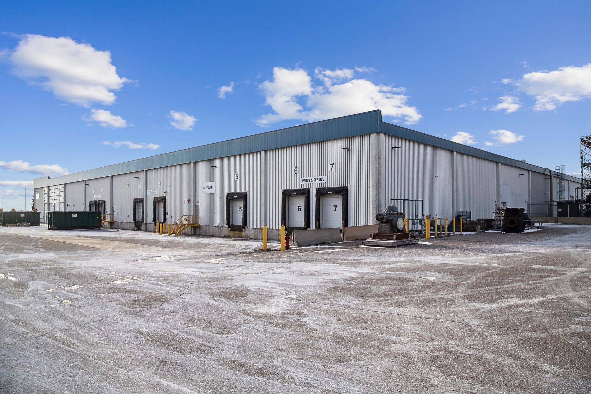Burlington, ON L7L 4X6,1050 LeGresley WAY