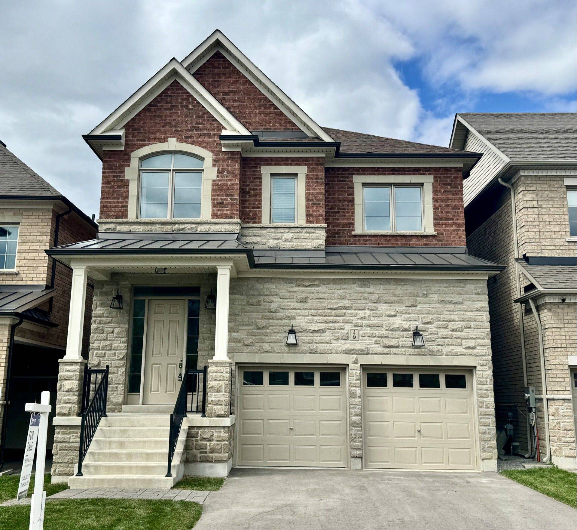 East Gwillimbury, ON L9N 0R4,4 Clara May AVE