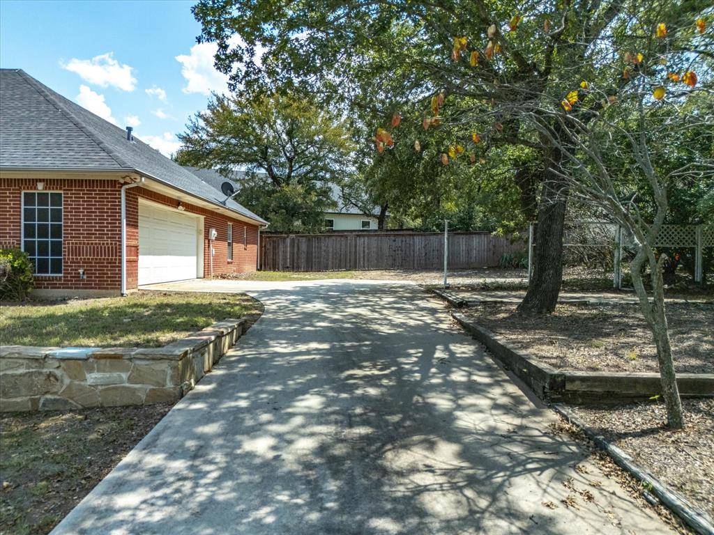 Runaway Bay, TX 76426,415 Hastings Drive