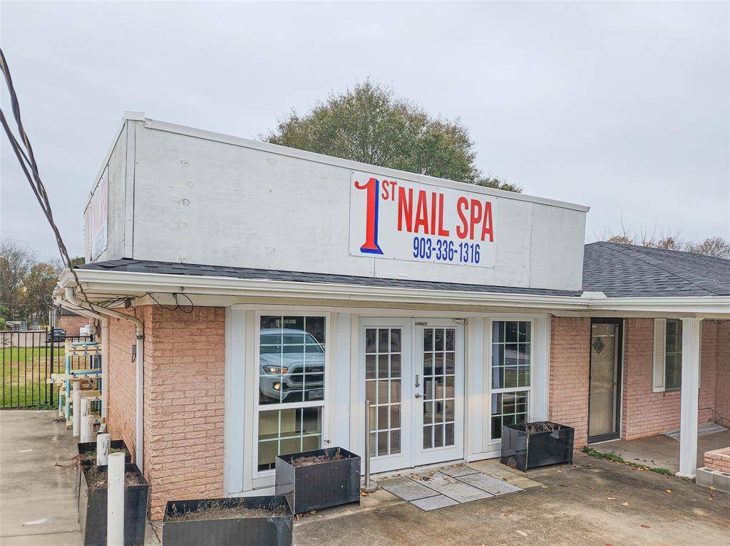 Troup, TX 75789,606 W Duval Street