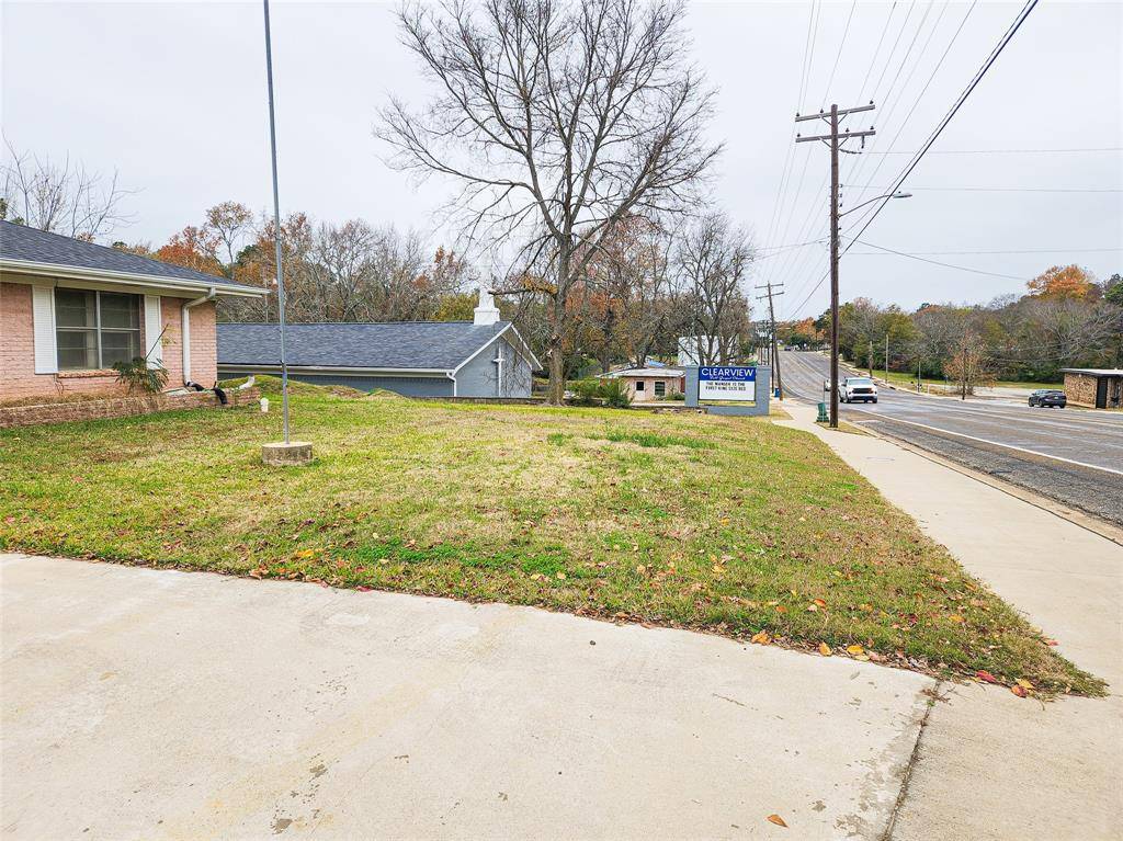 Troup, TX 75789,606 W Duval Street